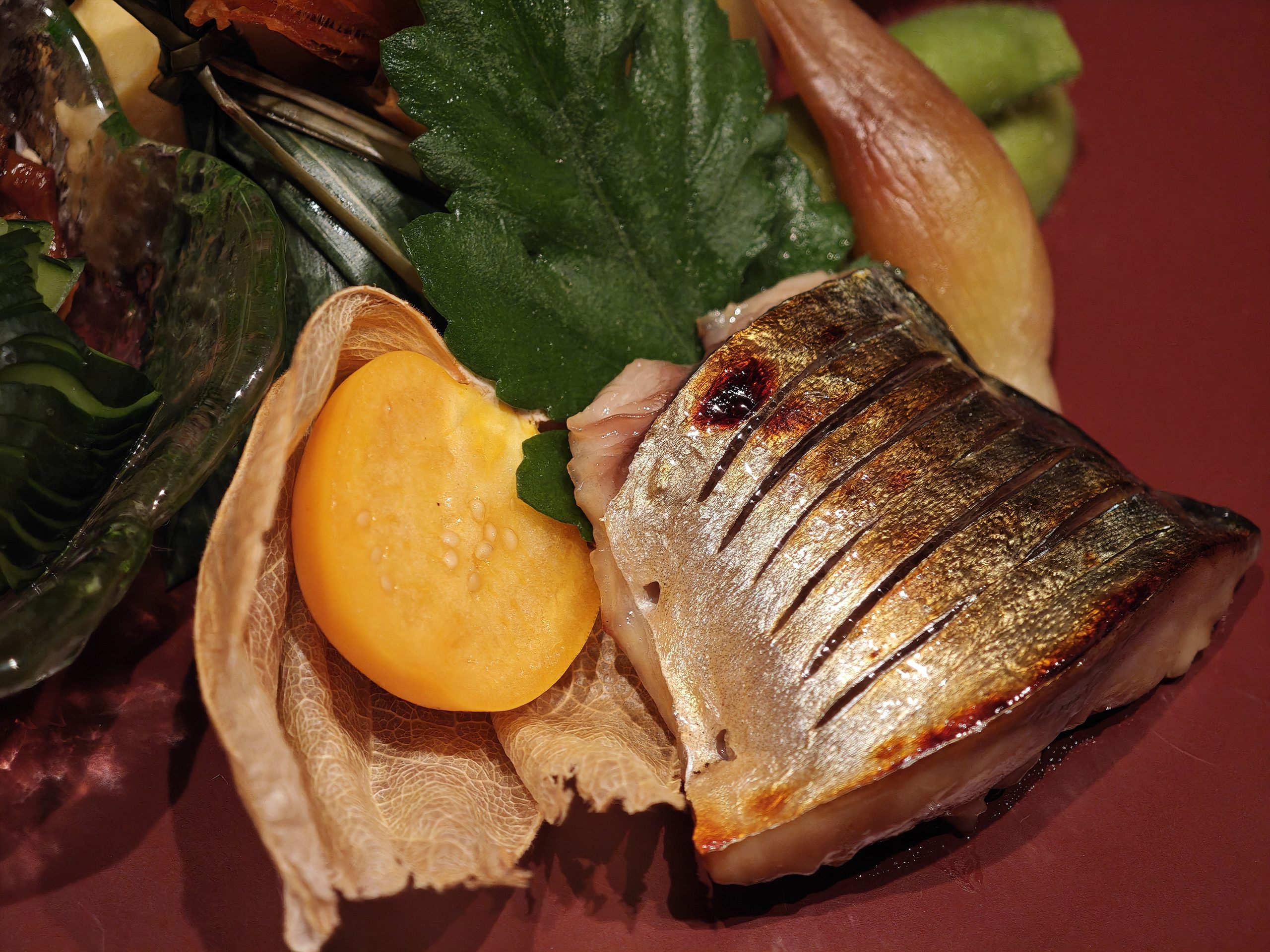 さばのみそ幽庵焼き八尾産の食用ホオズキミョウガの甘酢漬け（四季料理 悠（魚津市））