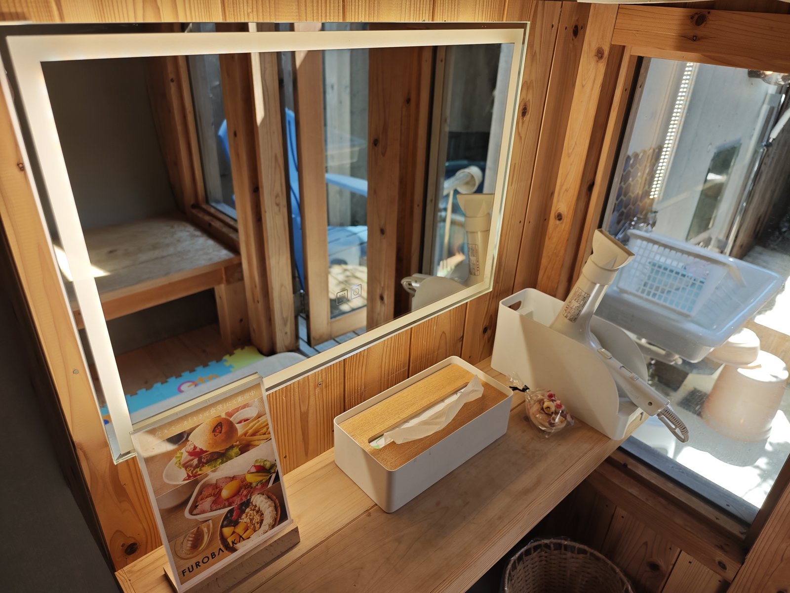 家族風呂のお部屋の鏡台
