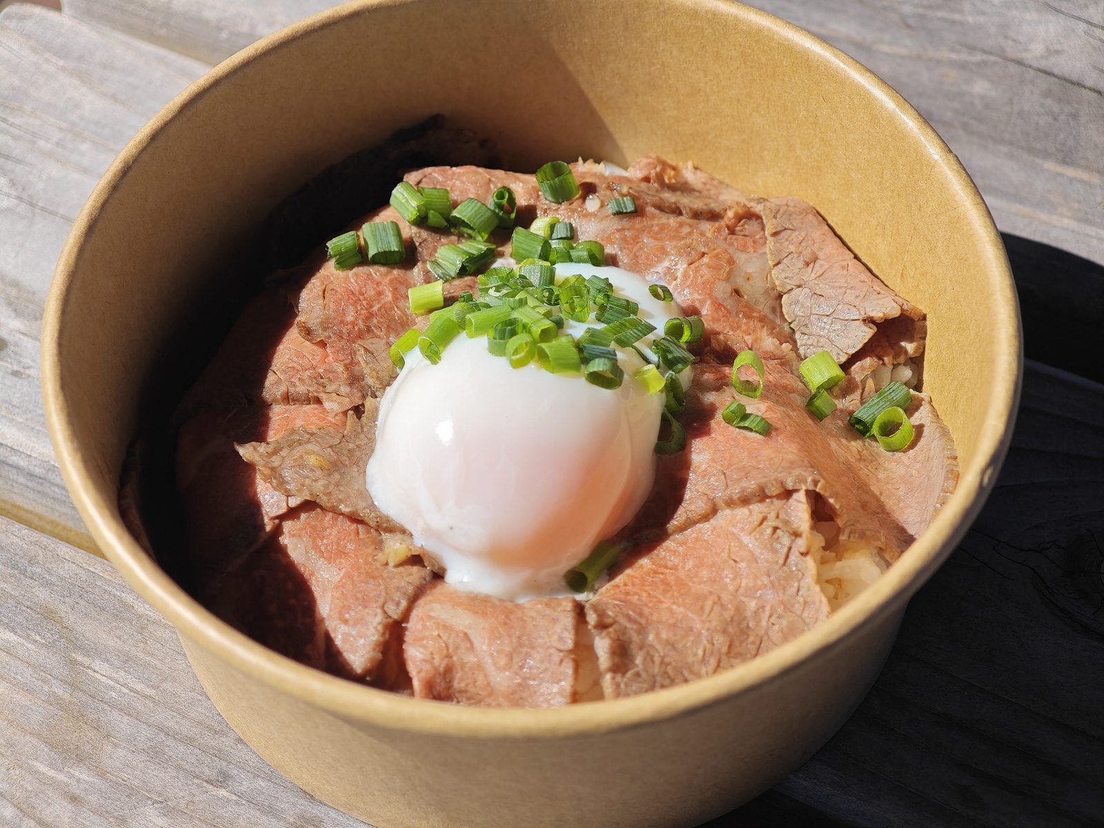 ローストビーフ丼